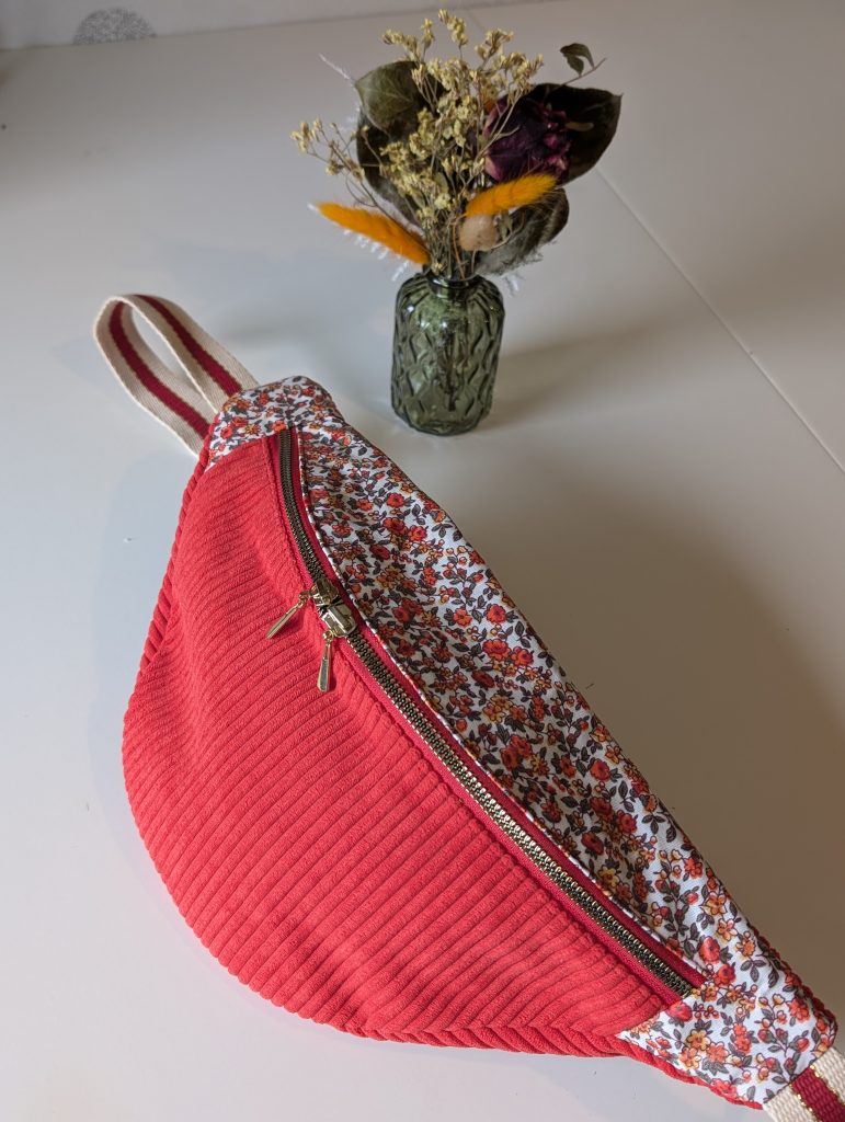 Sac Banane en Velours Côtelé Rouge & Coton Enduit Fleuri