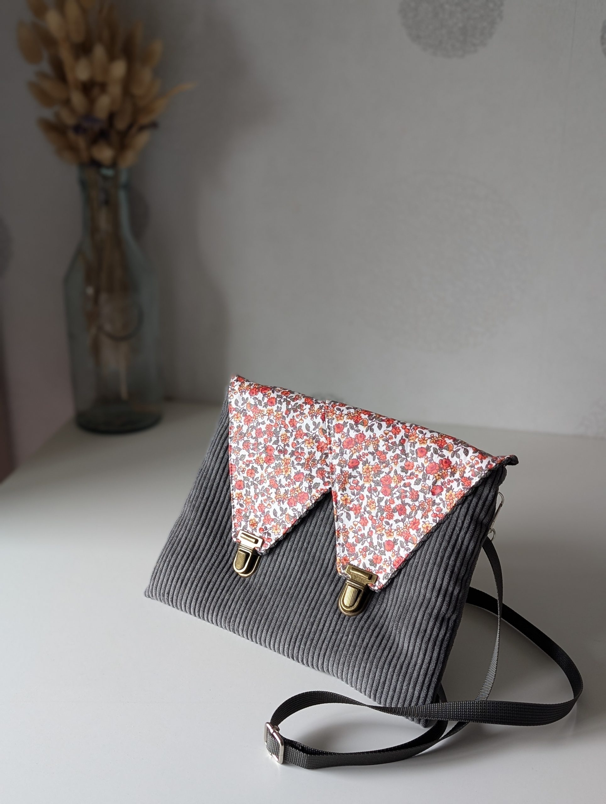 Sac-Pochette 2-en-1 - Velours Côtelé Anthracite & semis de Fleurs Orangées