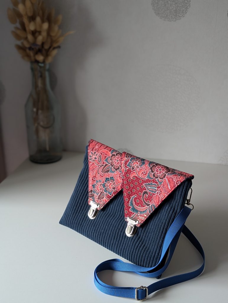 Sac-Pochette 2-en-1 — Velours Bleu Roi & Tissage Thaïlandais
