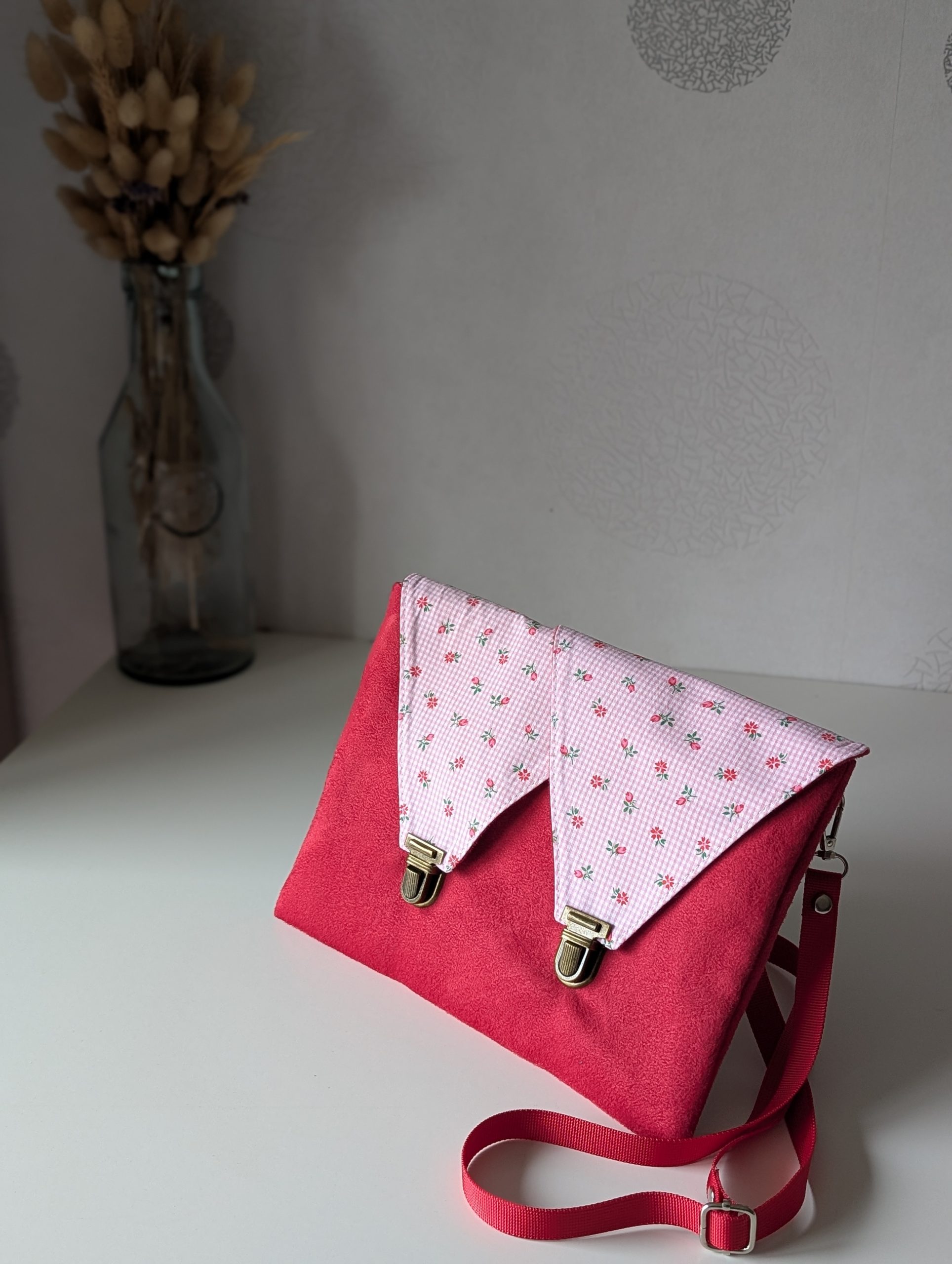 Sac-Pochette 2-en-1 — Suédine Rouge Passion & Vichy Fleuri