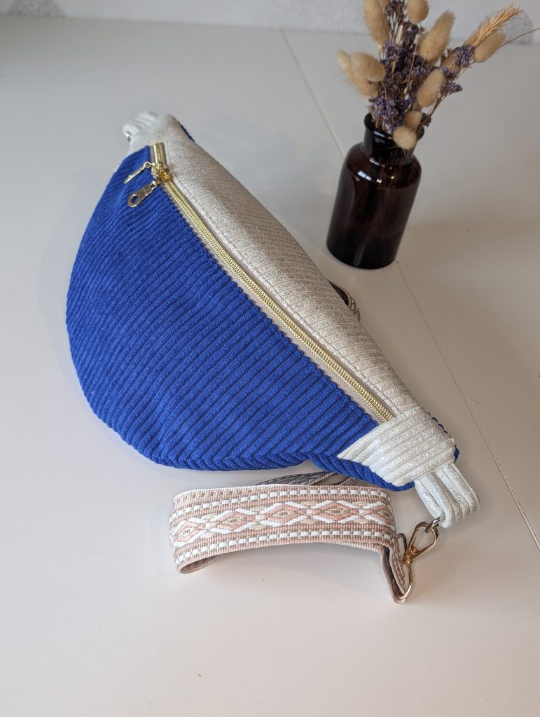 Le Sac Banane Paris Chic : L'Accessoire Modulable par Excellence